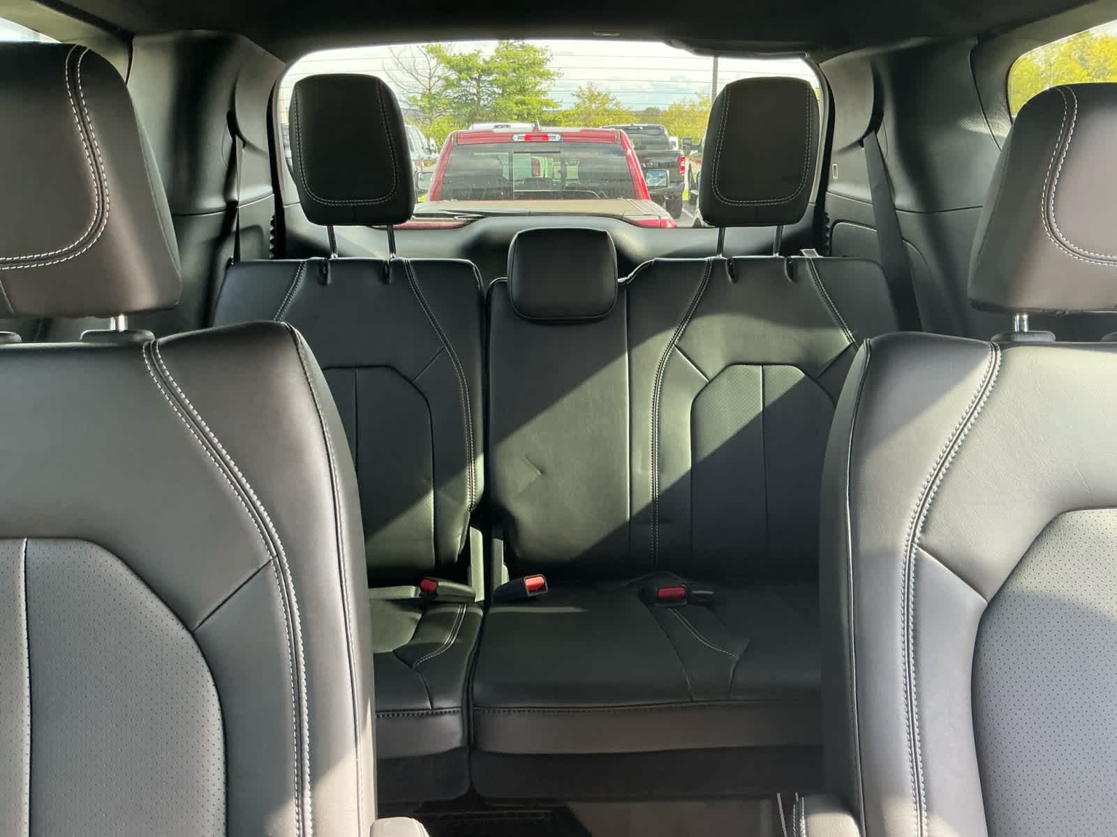 2025 Chrysler Voyager VOYAGER LX