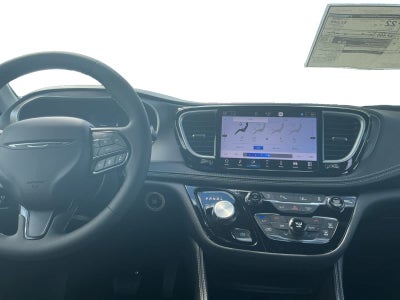 2027 Chrysler Pacifica PACIFICA LIMITED