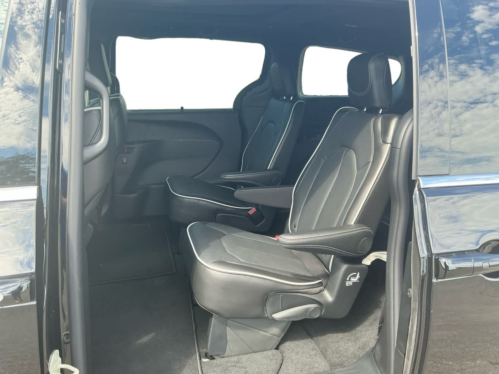 2027 Chrysler Pacifica PACIFICA LIMITED
