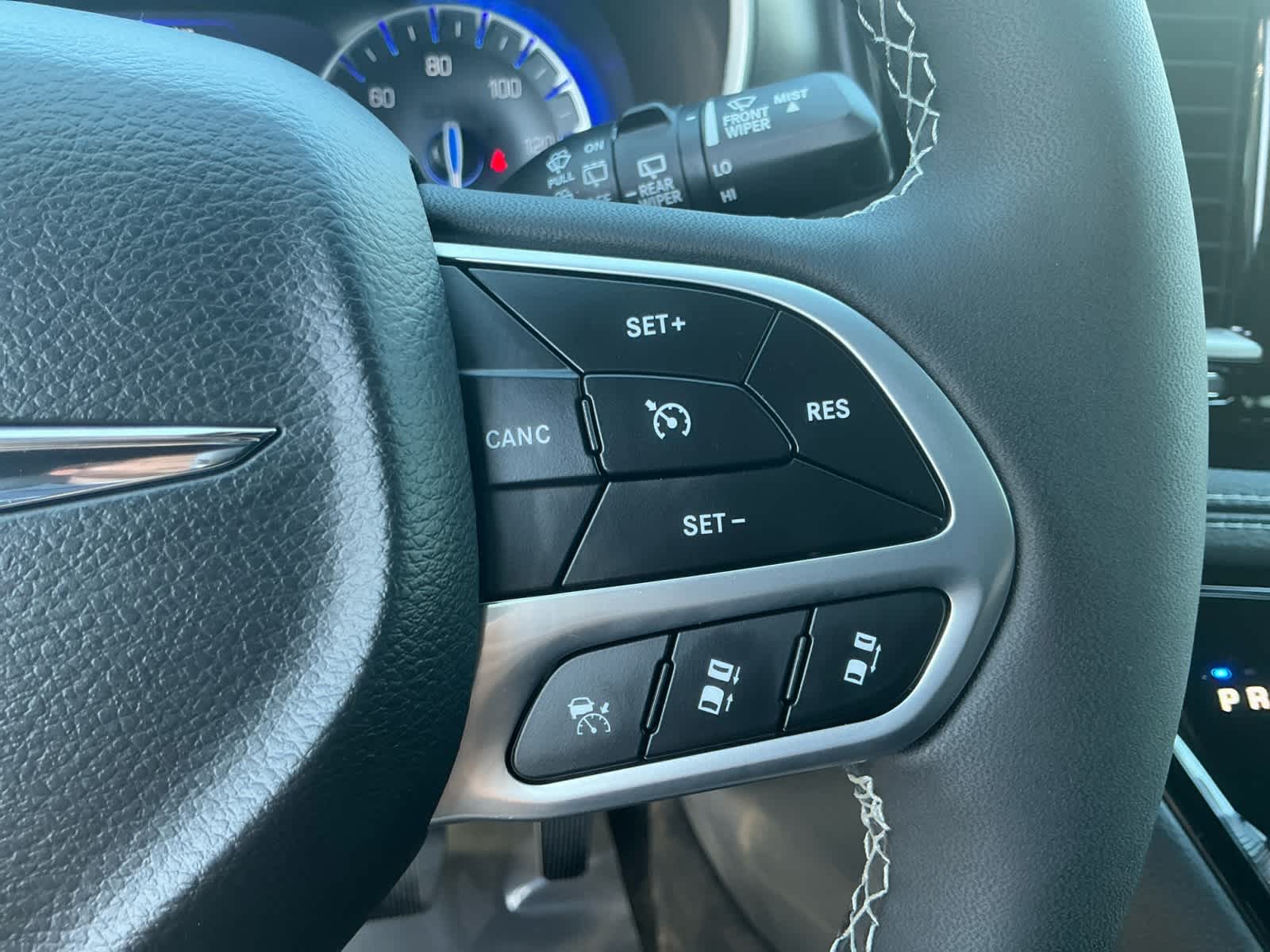 2026 Chrysler Pacifica PACIFICA SELECT AWD