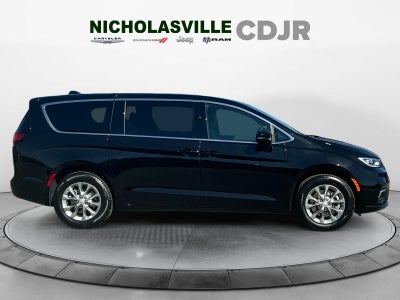 2026 Chrysler Pacifica PACIFICA SELECT AWD