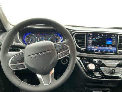 2027 Chrysler Pacifica PACIFICA SELECT AWD
