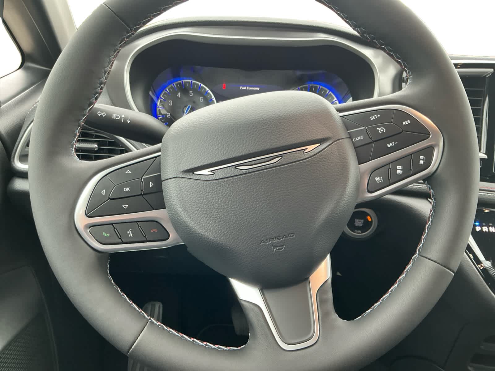 2027 Chrysler Pacifica PACIFICA SELECT AWD