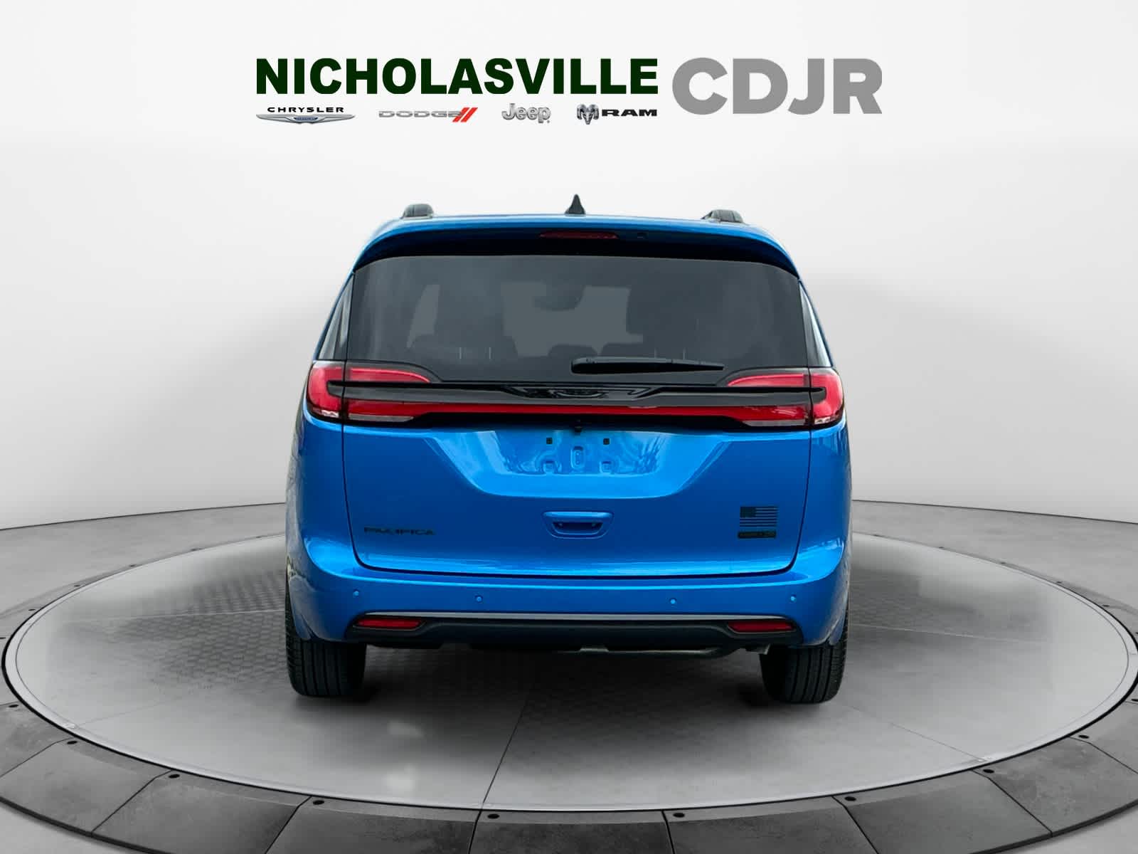 2027 Chrysler Pacifica PACIFICA SELECT AWD