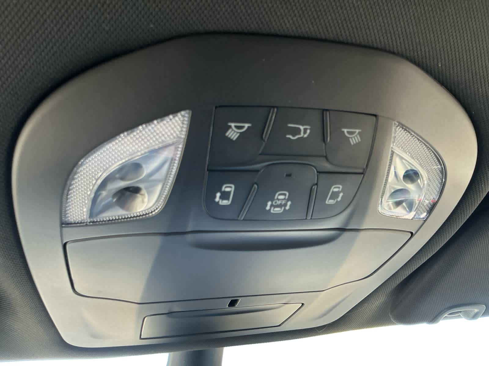 2027 Chrysler Pacifica PACIFICA SELECT AWD