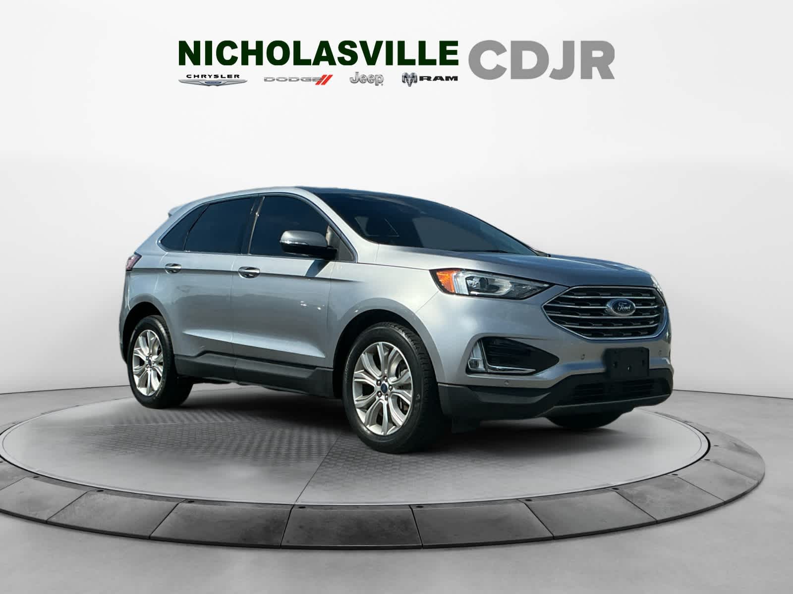 2022 Ford Edge Titanium