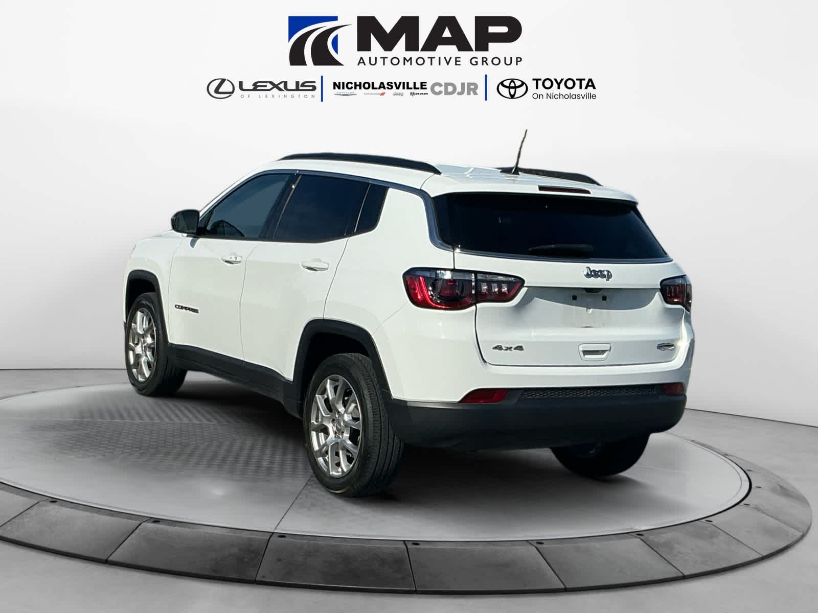 2022 Jeep Compass Latitude Lux 4x4