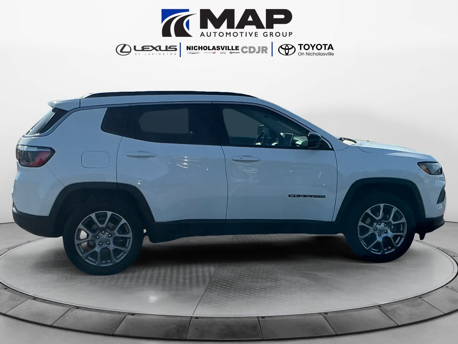 2022 Jeep Compass Latitude Lux 4x4