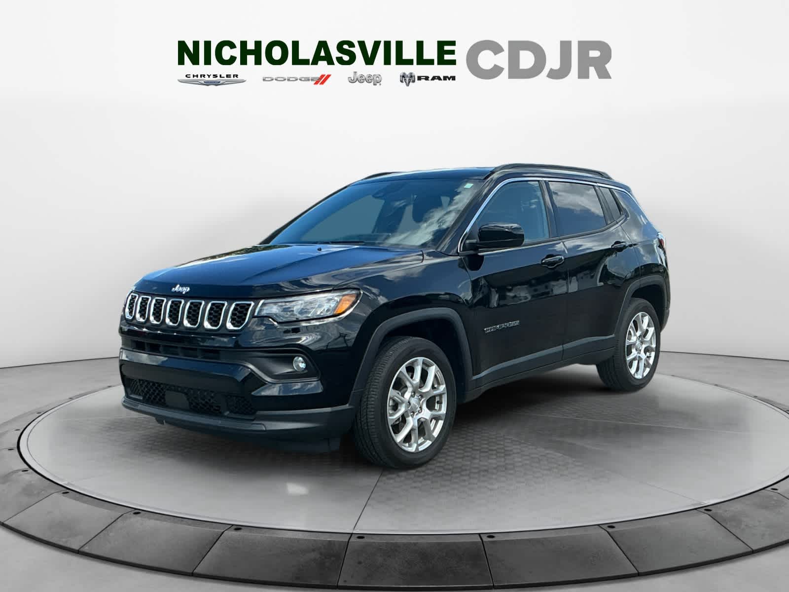 2024 Jeep Compass Latitude Lux FWD