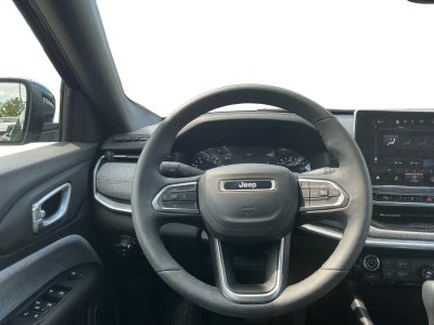 2024 Jeep Compass Latitude Lux FWD