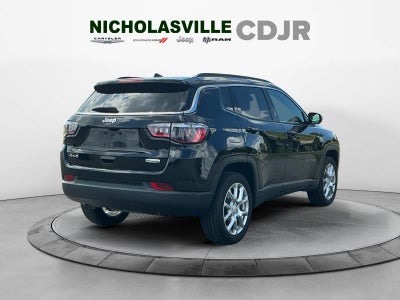 2024 Jeep Compass Latitude Lux FWD