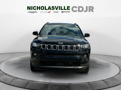 2024 Jeep Compass Latitude Lux FWD