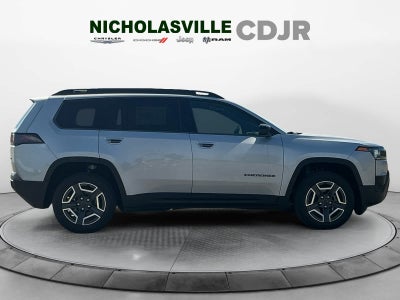 2026 Jeep Cherokee Laredo 4x4