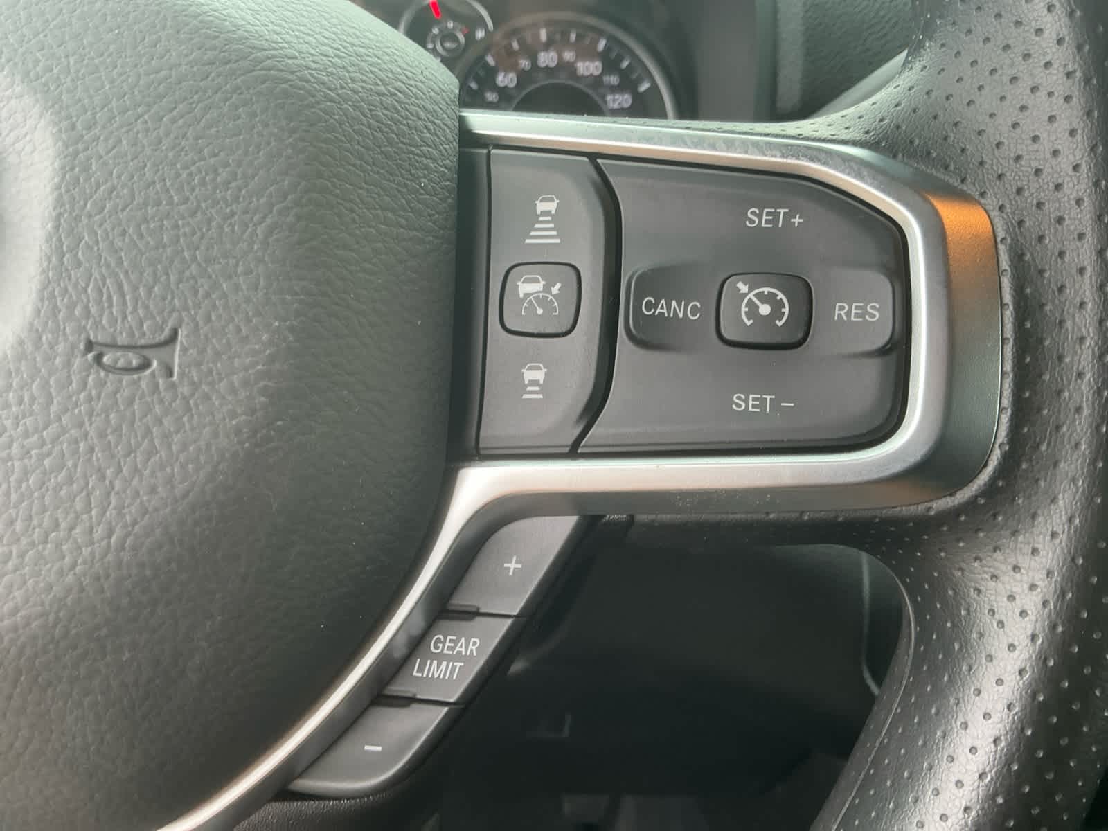 2026 RAM Ram 3500 RAM 3500 TRADESMAN CREW CAB 4X4 6'4' BOX