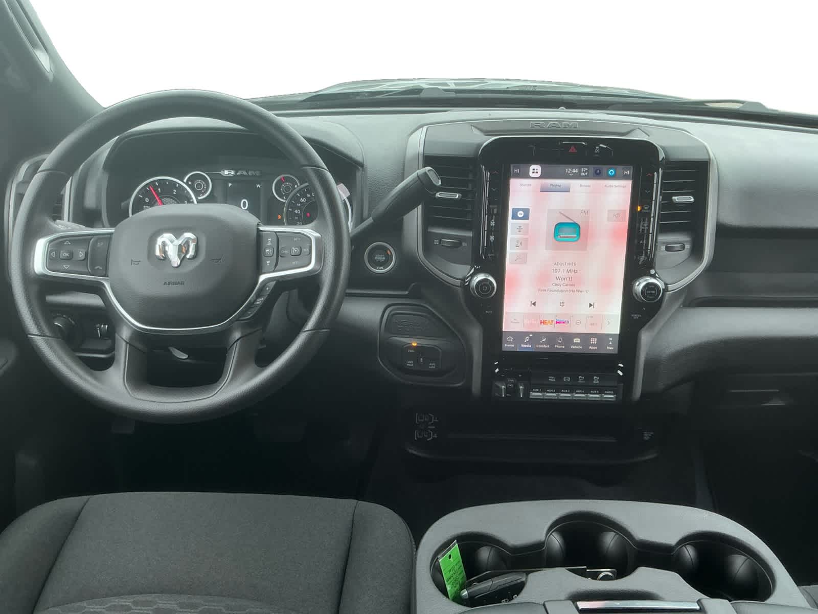 2026 RAM Ram 3500 RAM 3500 TRADESMAN CREW CAB 4X4 6'4' BOX