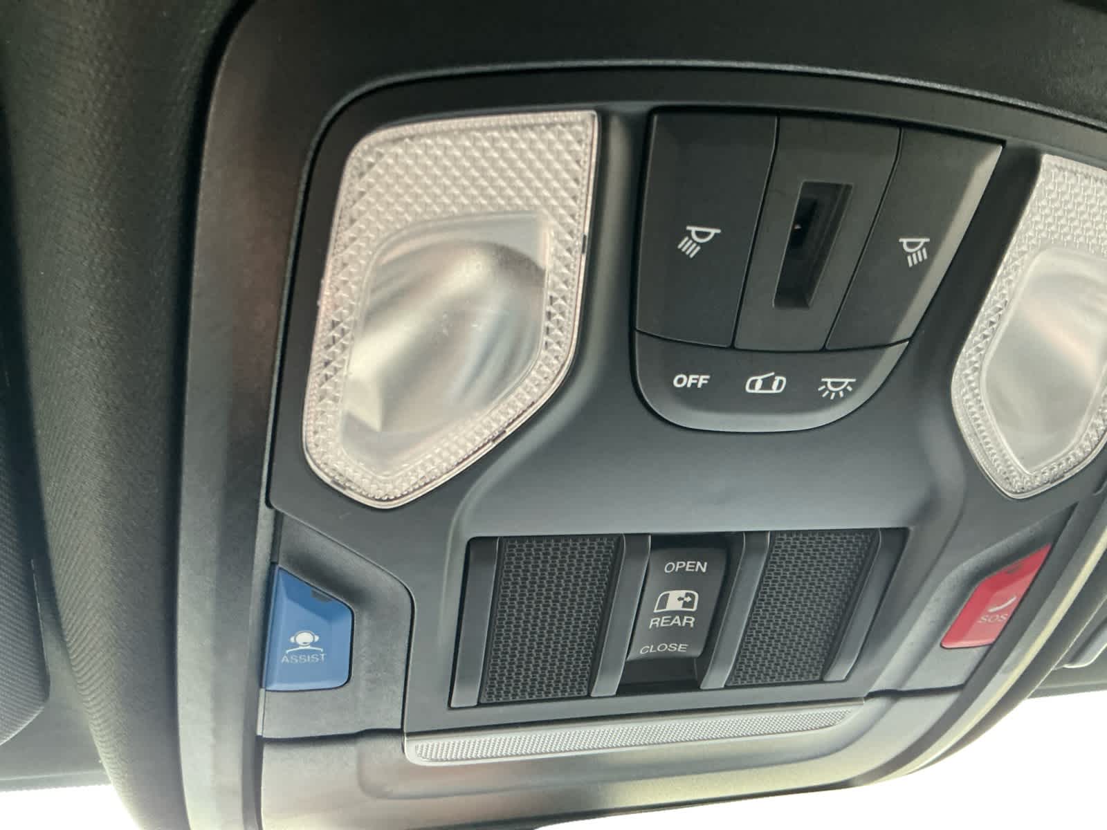 2024 RAM 3500 Tradesman Crew Cab 4x4 6'4' Box