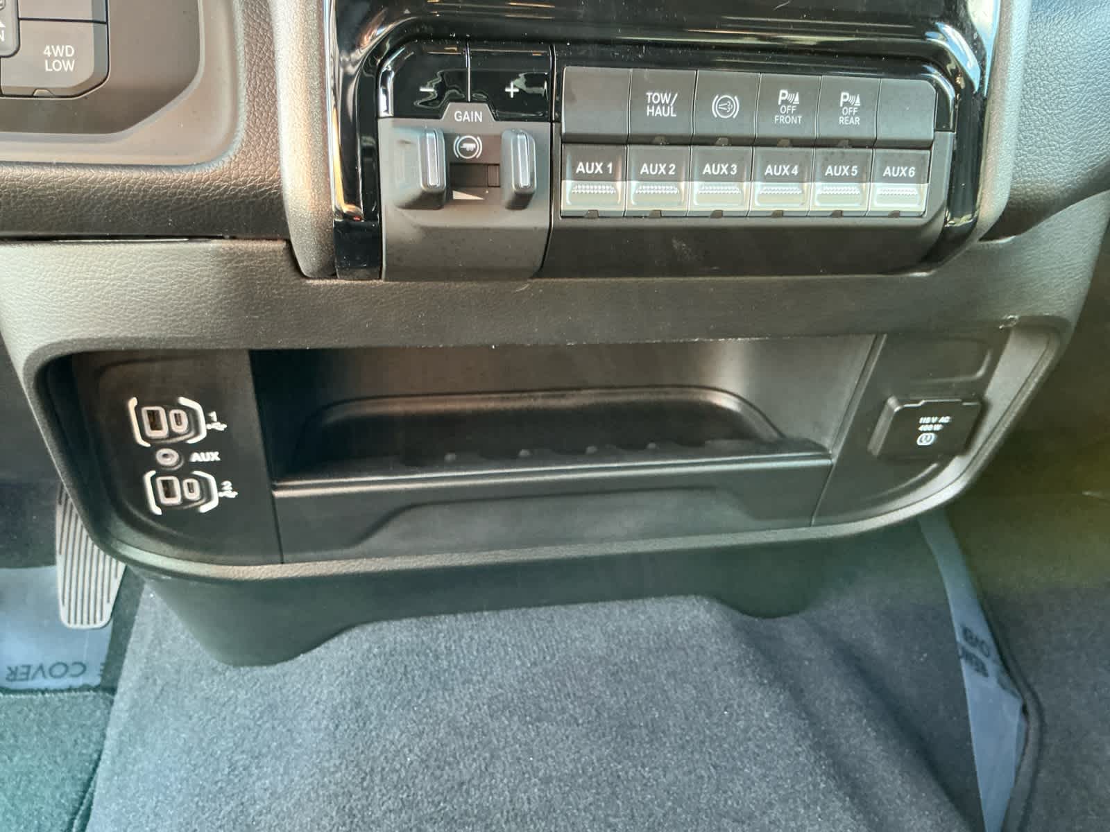 2026 RAM Ram 2500 RAM 2500 TRADESMAN CREW CAB 4X4 6'4' BOX