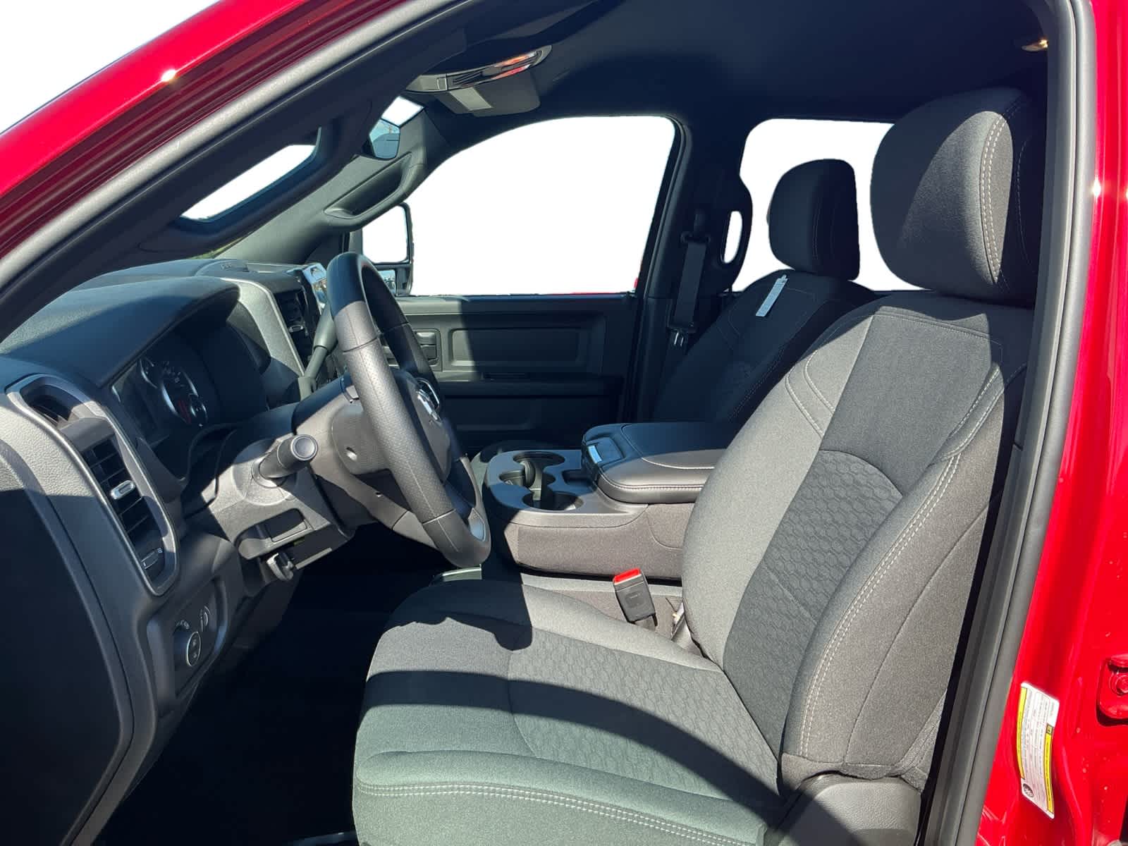 2026 RAM Ram 2500 RAM 2500 BLACK EXPRESS CREW CAB 4X4 6'4' BOX