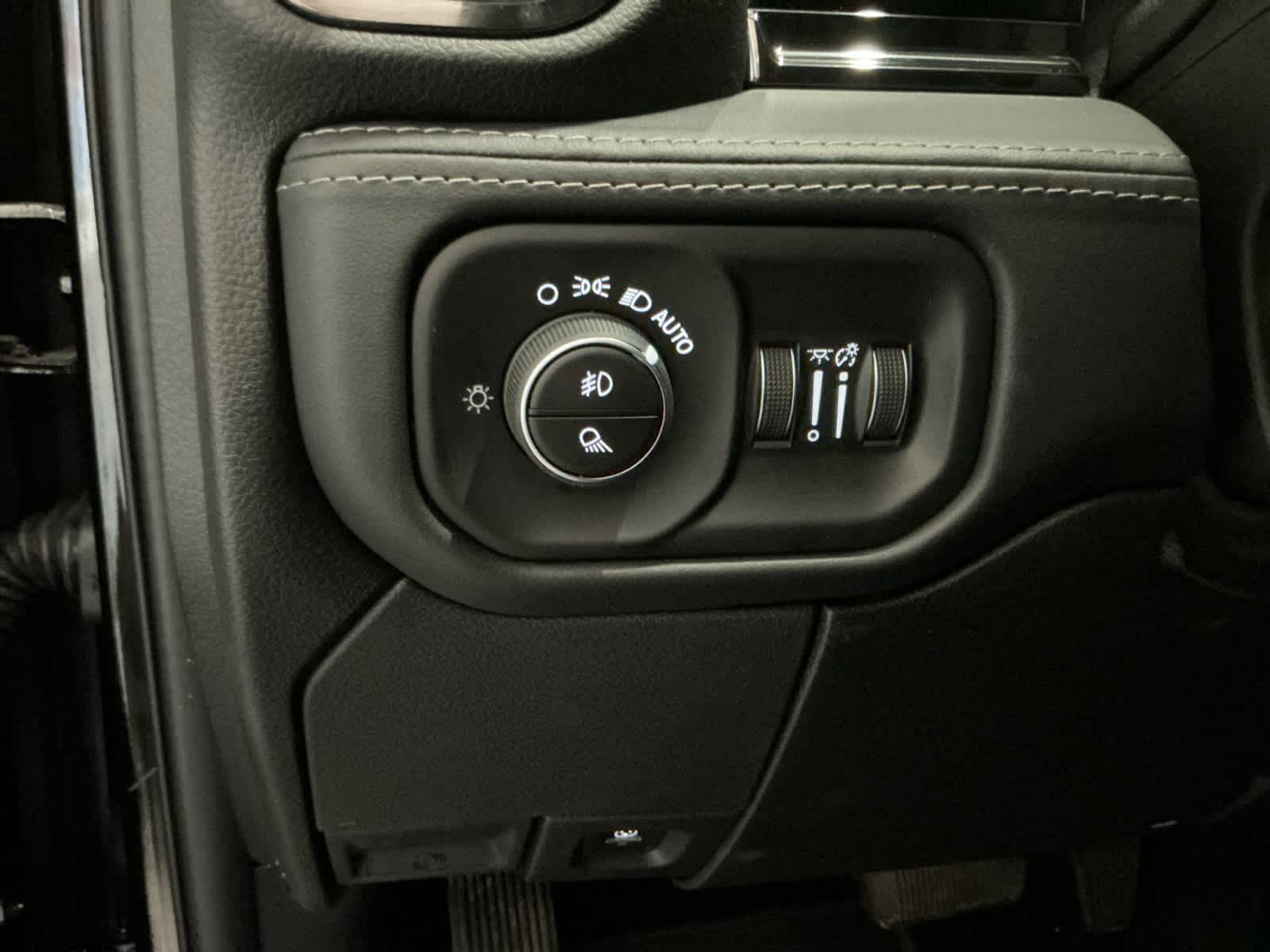 2026 RAM Ram 2500 RAM 2500 LIMITED CREW CAB 4X4 6'4' BOX