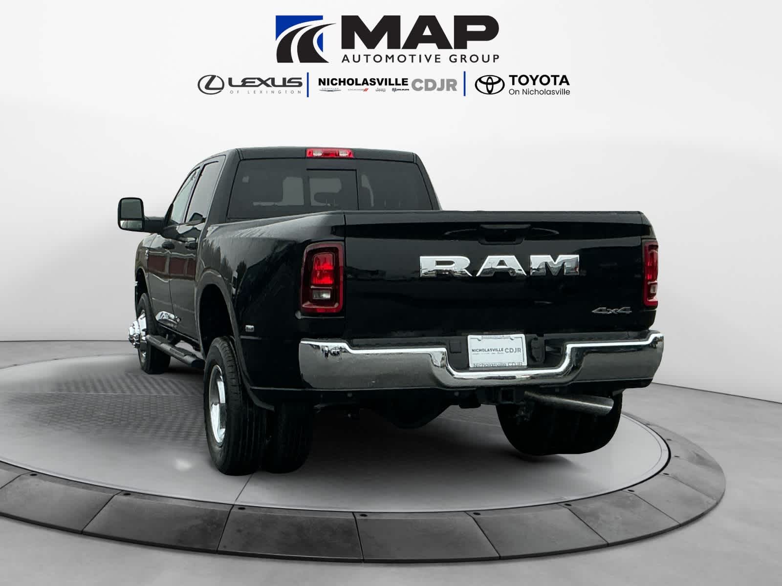 2026 RAM Ram 3500 RAM 3500 TRADESMAN CREW CAB 4X4 8' BOX