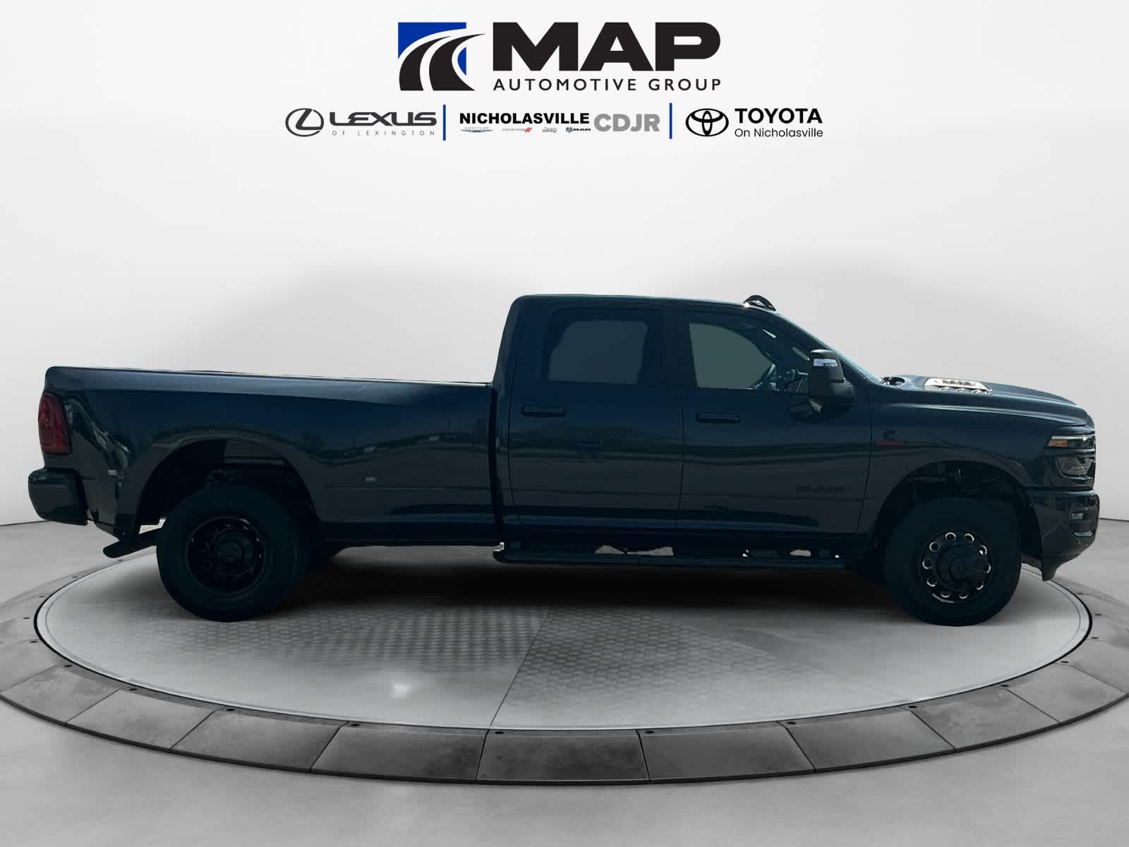 2026 RAM Ram 3500 RAM 3500 LARAMIE CREW CAB 4X4 8' BOX