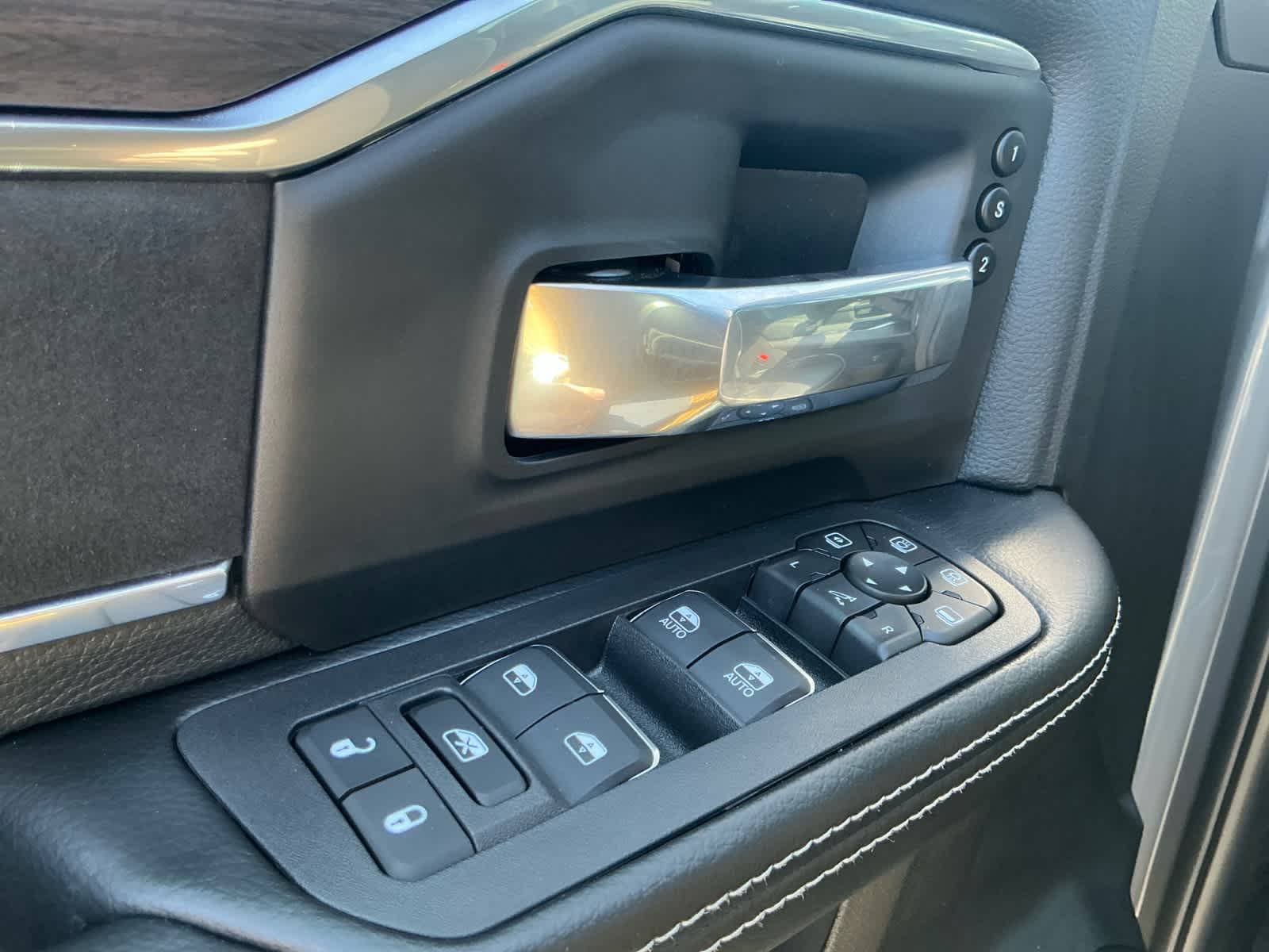 2026 RAM Ram 3500 RAM 3500 LARAMIE CREW CAB 4X4 8' BOX