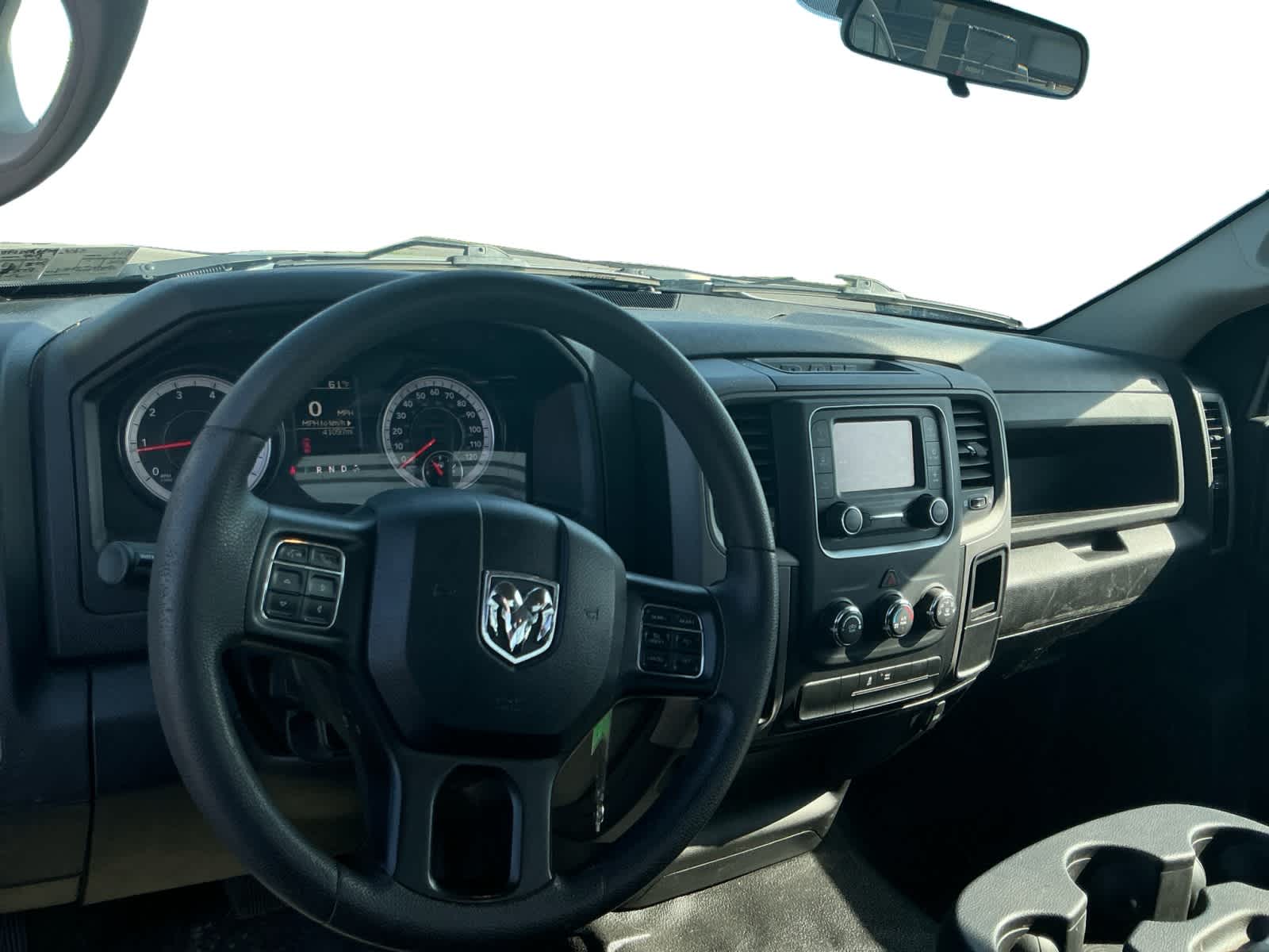 2022 RAM 1500 Classic Tradesman Regular Cab 4x2 8' Box