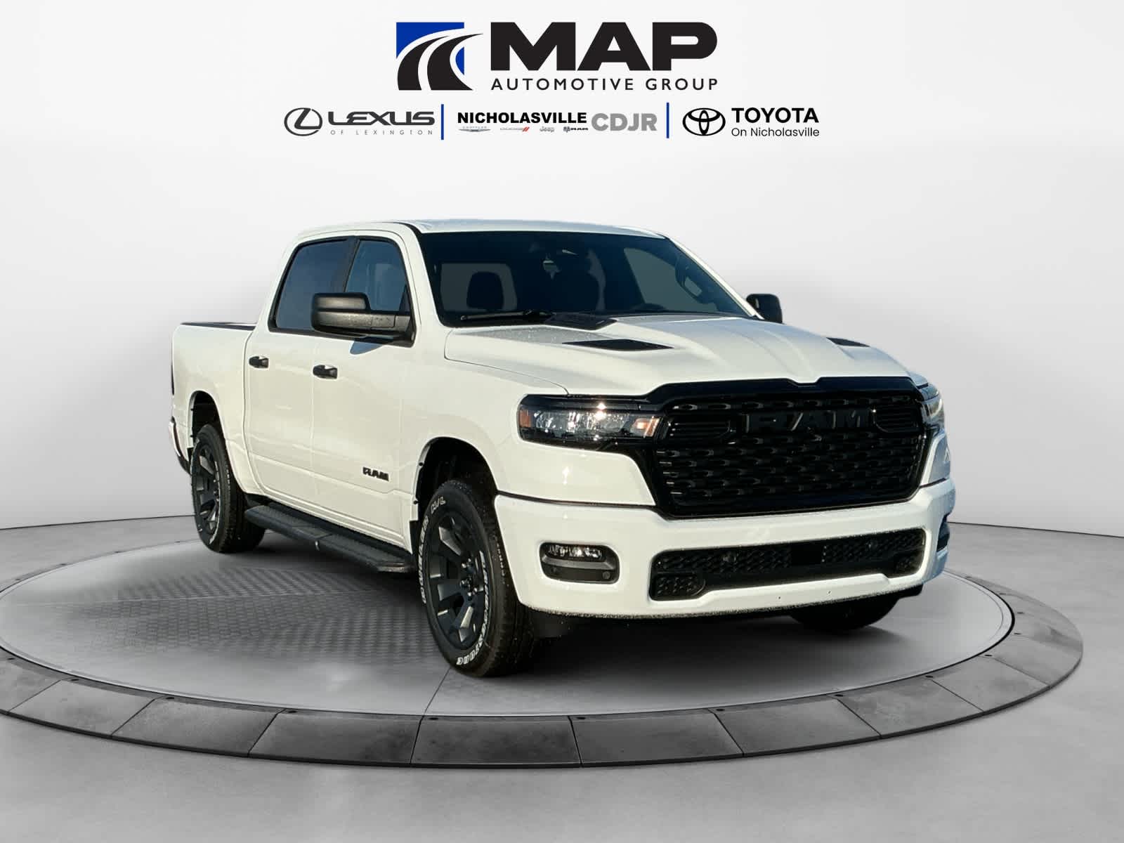 2026 RAM Ram 1500 RAM 1500 EXPRESS CREW CAB 4X4 5'7' BOX