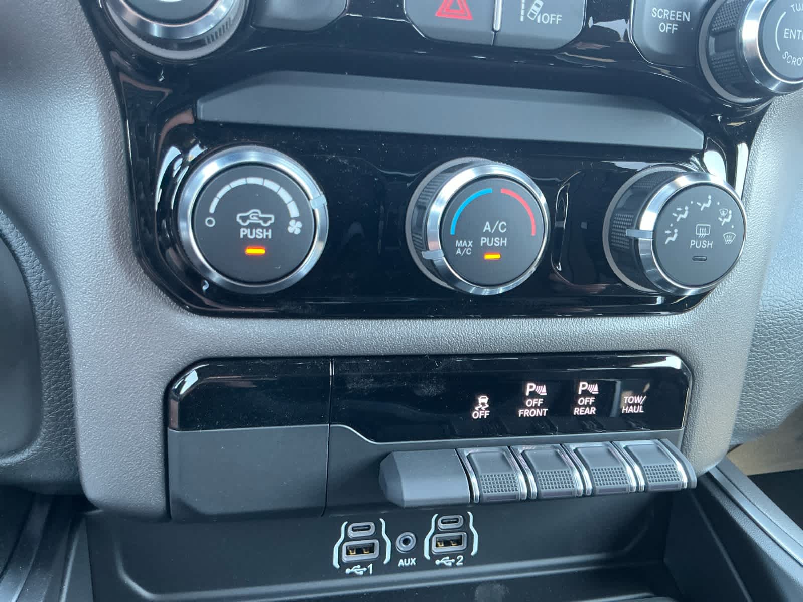 2026 RAM Ram 1500 RAM 1500 EXPRESS CREW CAB 4X4 5'7' BOX