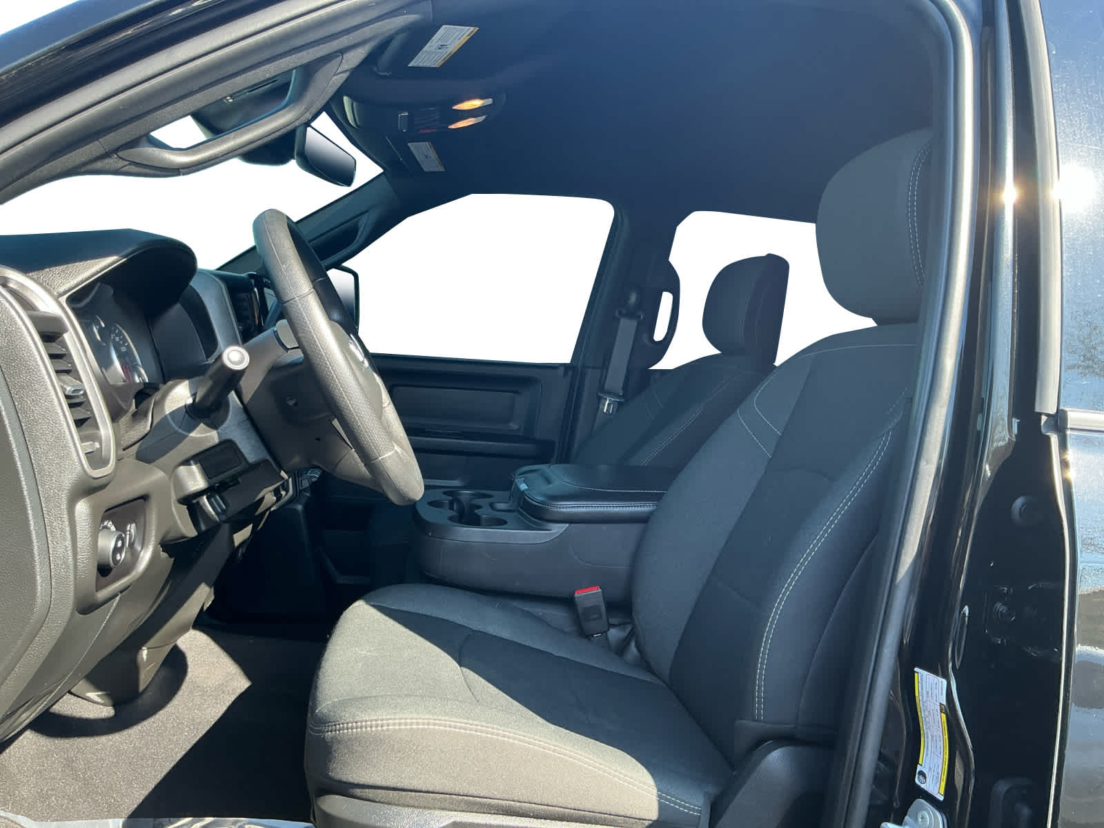 2025 RAM 2500 Tradesman Crew Cab 4x4 6'4' Box