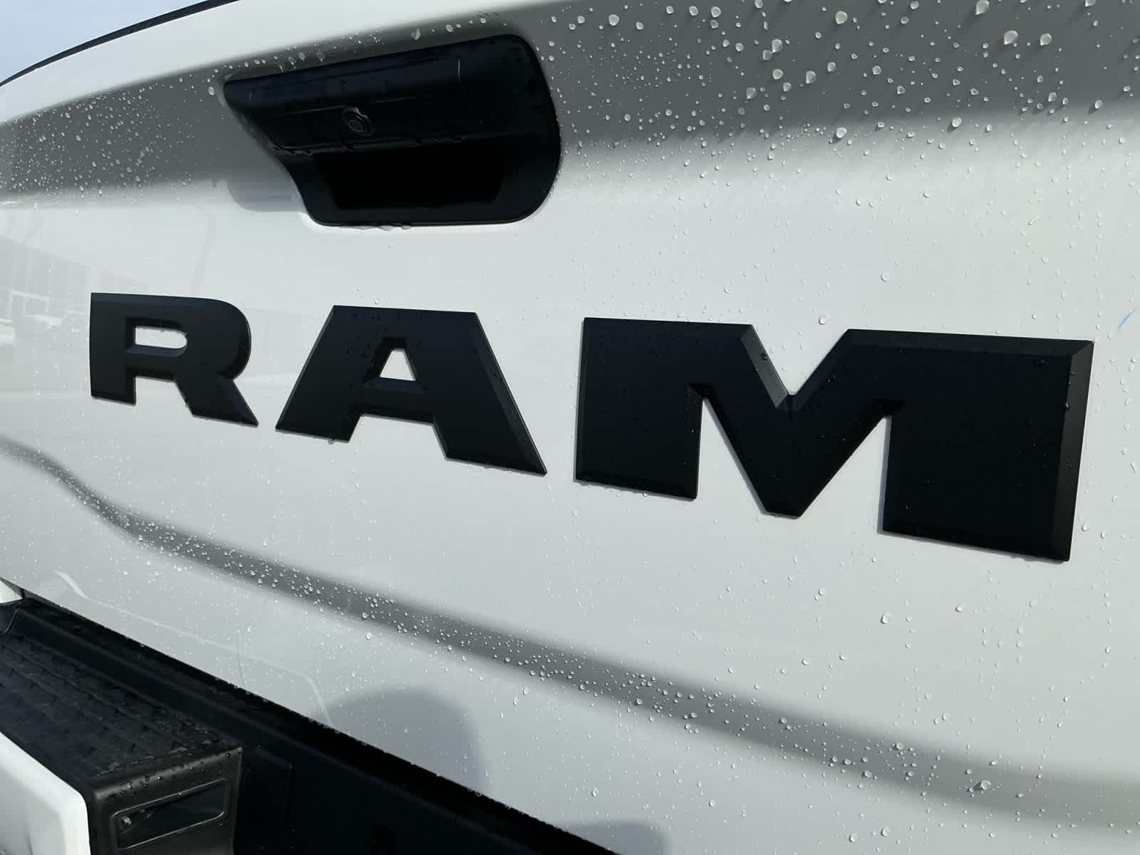 2026 RAM Ram 2500 RAM 2500 BLACK EXPRESS CREW CAB 4X4 6'4' BOX