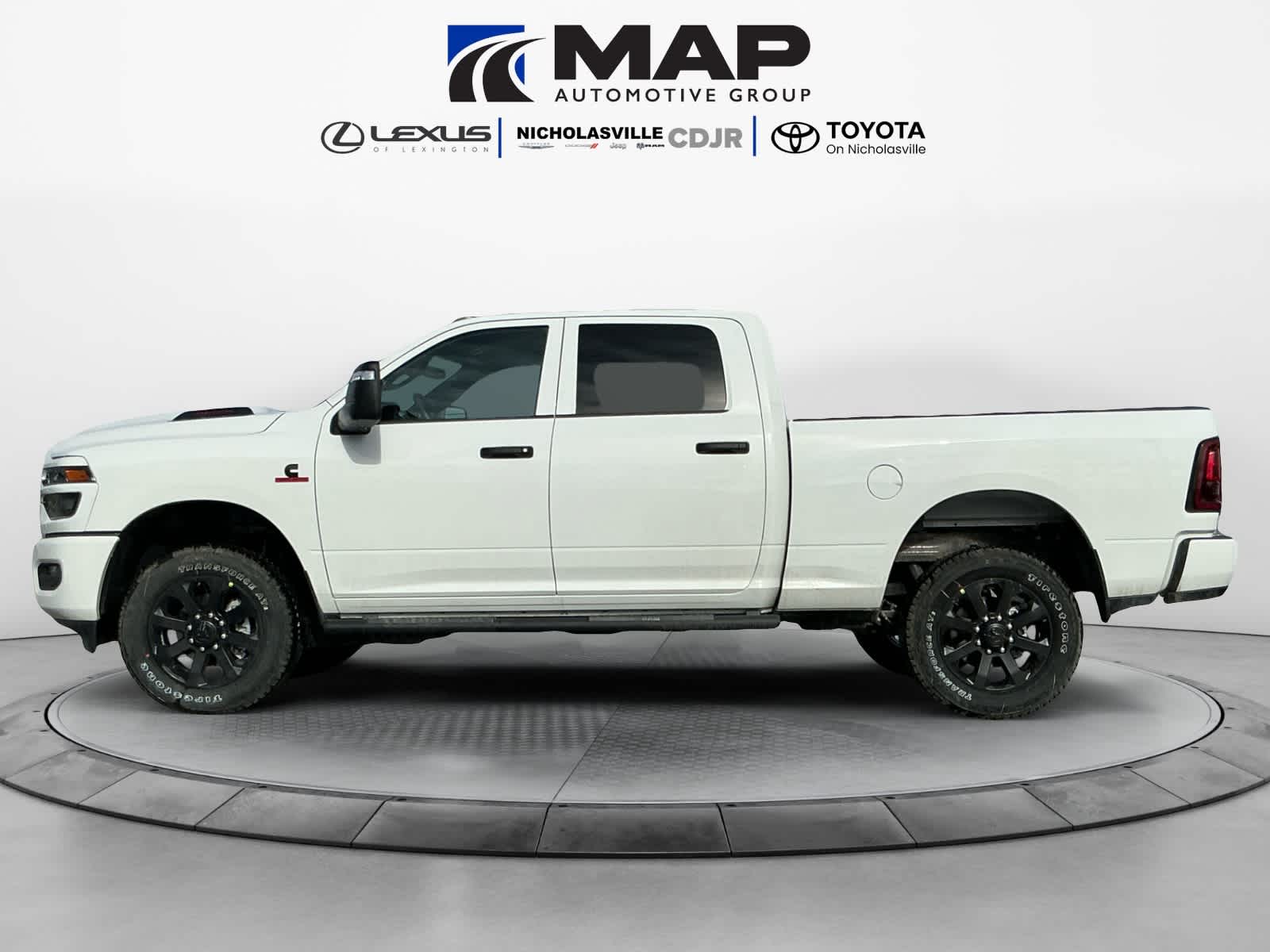 2026 RAM Ram 2500 RAM 2500 BLACK EXPRESS CREW CAB 4X4 6'4' BOX