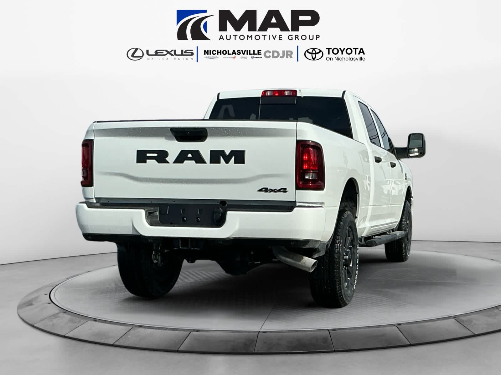 2026 RAM Ram 2500 RAM 2500 BLACK EXPRESS CREW CAB 4X4 6'4' BOX