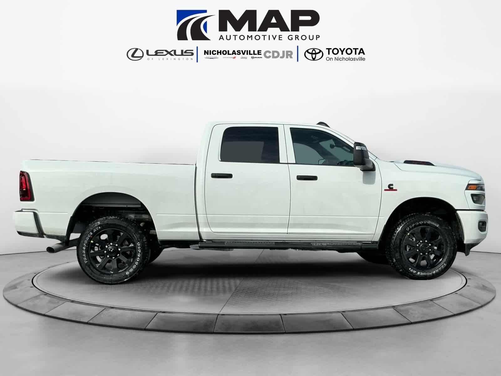 2026 RAM Ram 2500 RAM 2500 BLACK EXPRESS CREW CAB 4X4 6'4' BOX