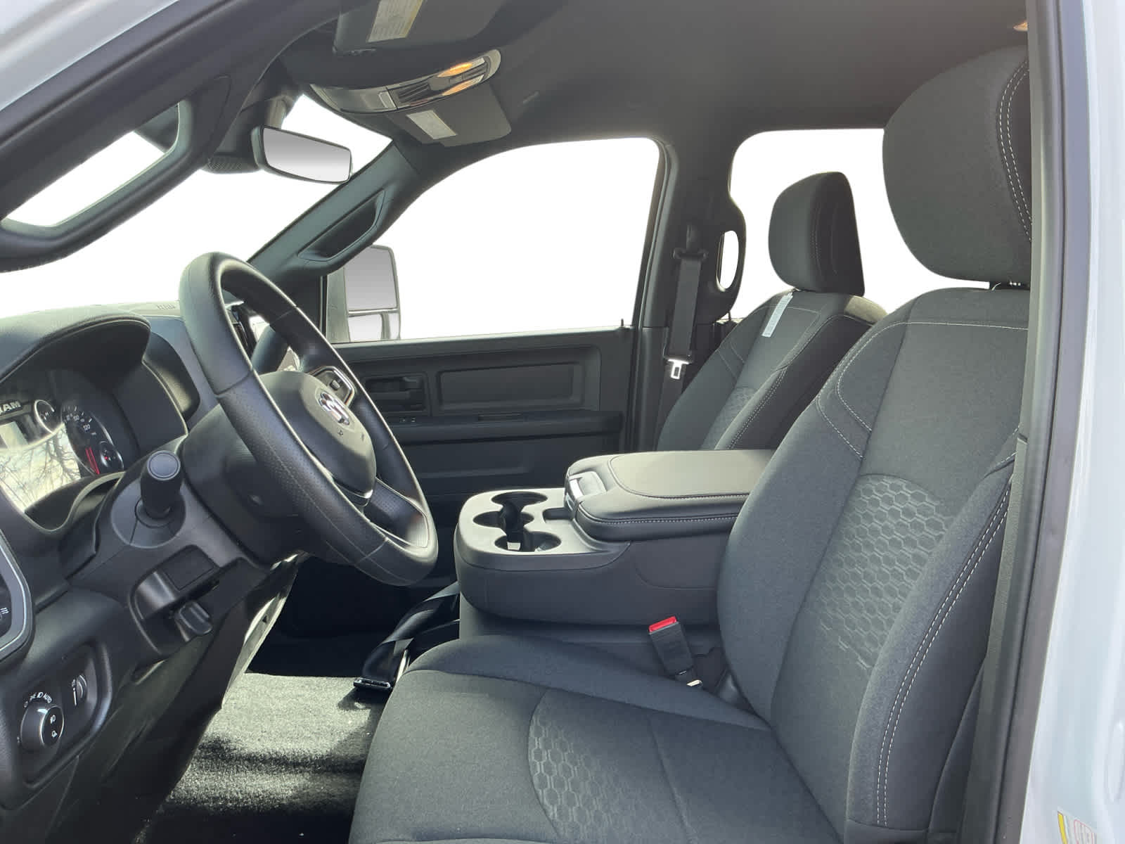 2026 RAM Ram 2500 RAM 2500 BLACK EXPRESS CREW CAB 4X4 6'4' BOX