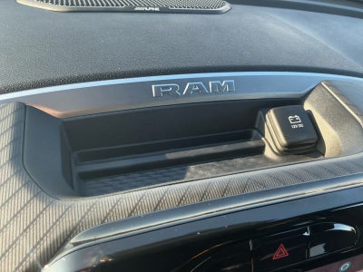 2025 RAM Ram 2500 RAM 2500 BIG HORN CREW CAB 4X4 6'4' BOX