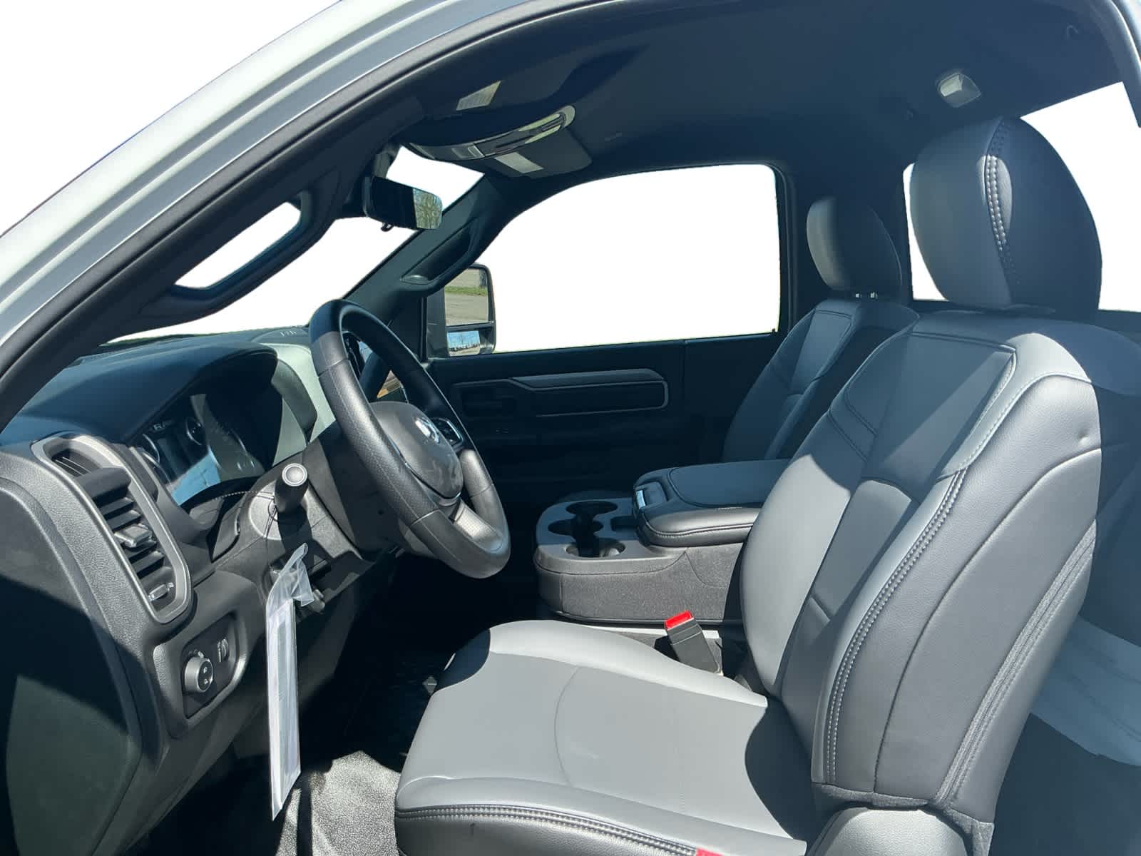 2026 RAM Ram 3500 Chassis Cab RAM 3500 TRADESMAN CHASSIS REGULAR CAB 4X4 84' CA