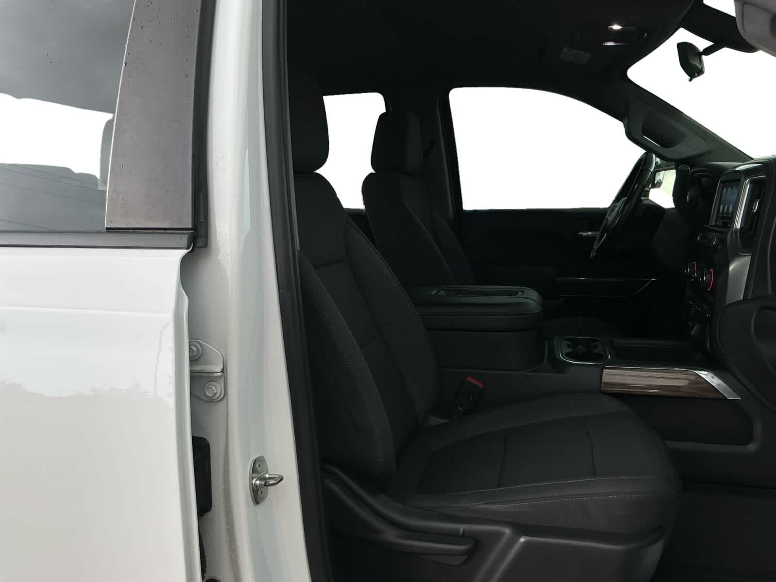2020 Chevrolet Silverado 1500 4WD Crew Cab Short Bed RST