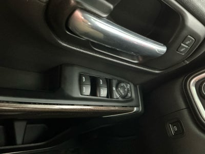 2020 Chevrolet Silverado 1500 4WD Crew Cab Short Bed RST