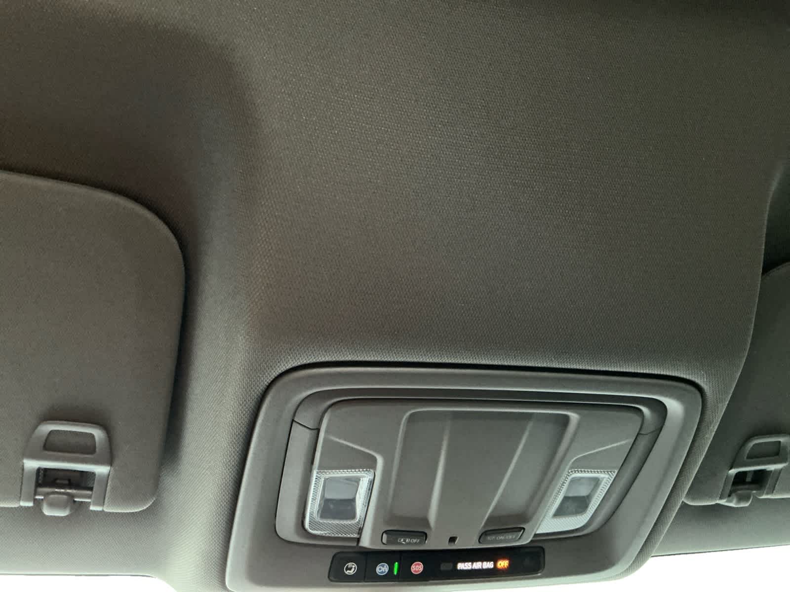 2020 Chevrolet Silverado 1500 4WD Crew Cab Short Bed RST