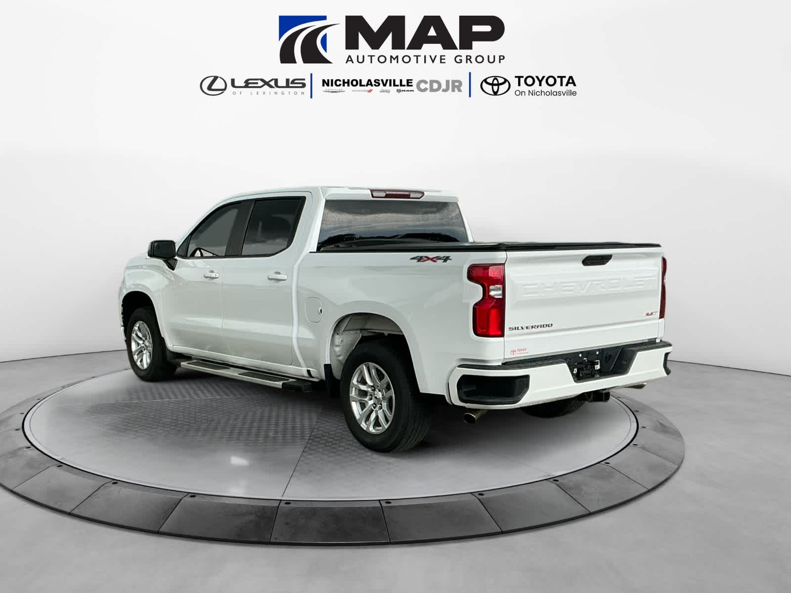 2020 Chevrolet Silverado 1500 4WD Crew Cab Short Bed RST