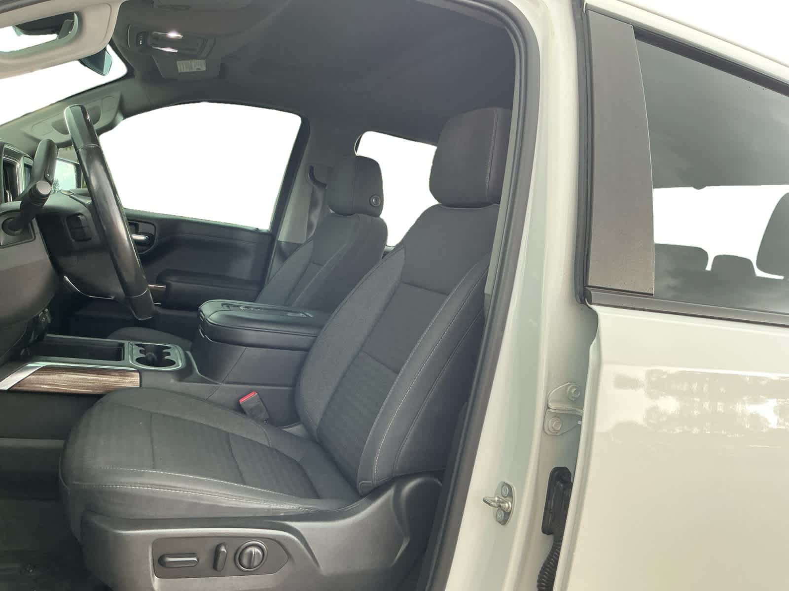 2020 Chevrolet Silverado 1500 4WD Crew Cab Short Bed RST