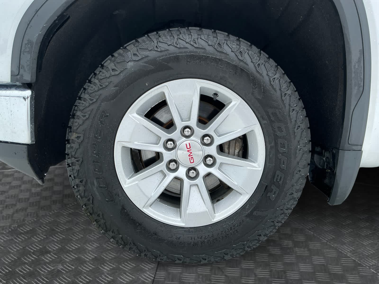 2022 GMC Sierra 1500 4WD Crew Cab Short Box SLE