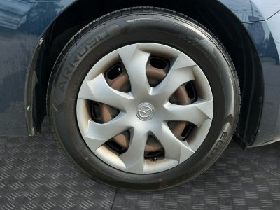 2015 Mazda Mazda3 Hatchback i Sport