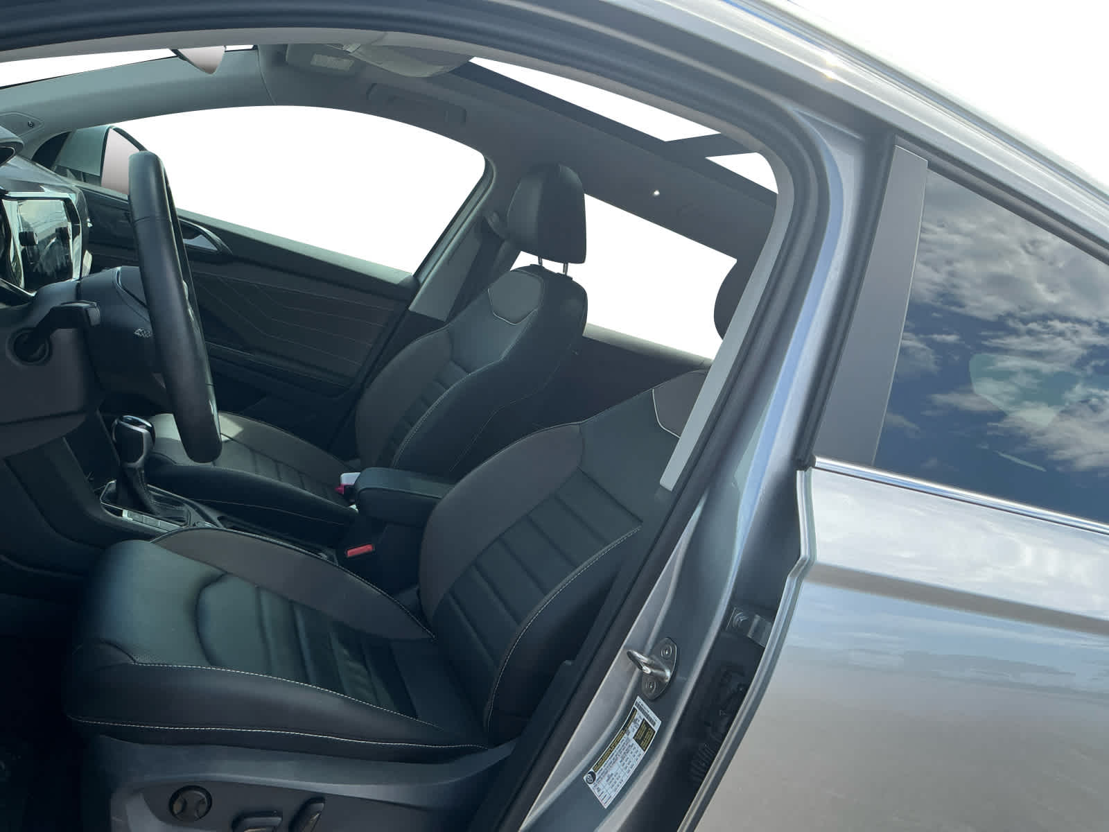 2024 Volkswagen Taos 1.5T SEL