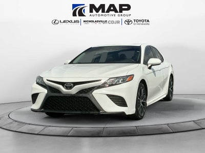 2020 Toyota Camry SE