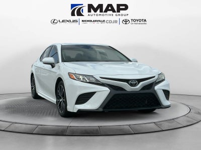 2020 Toyota Camry SE