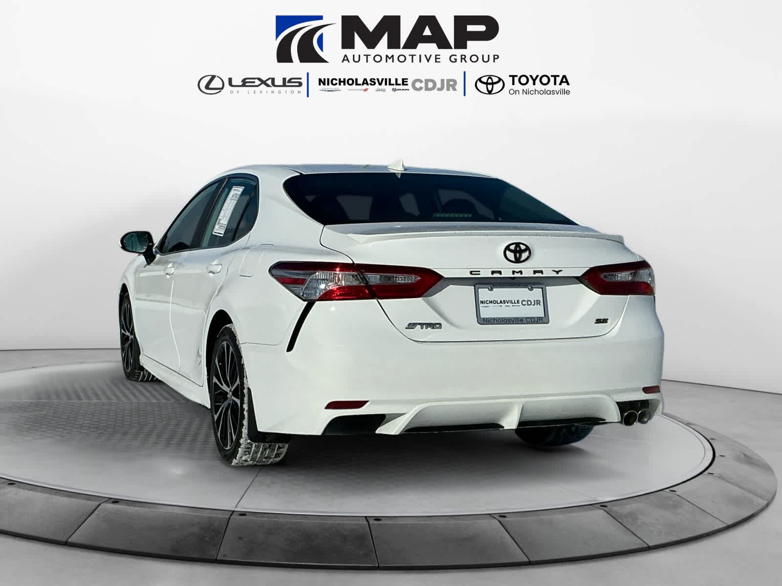 2020 Toyota Camry SE