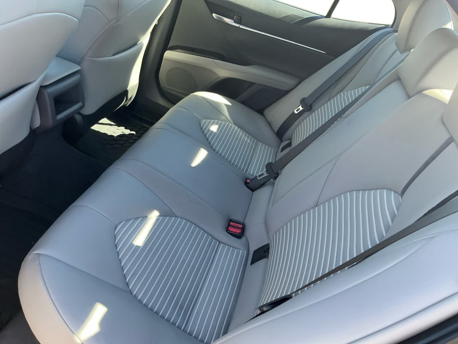 2024 Toyota Camry Hybrid SE