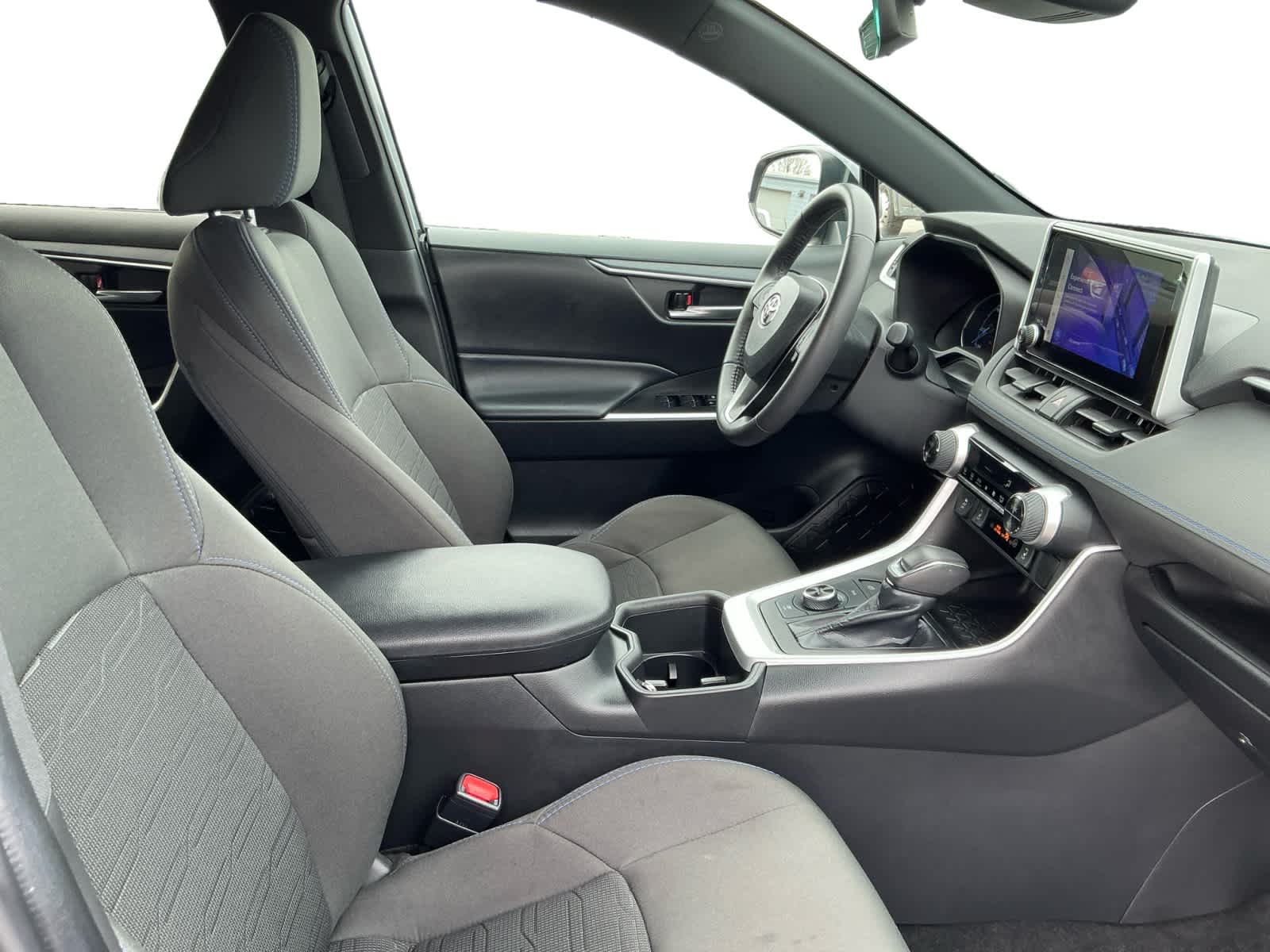 2023 Toyota RAV4 Hybrid SE